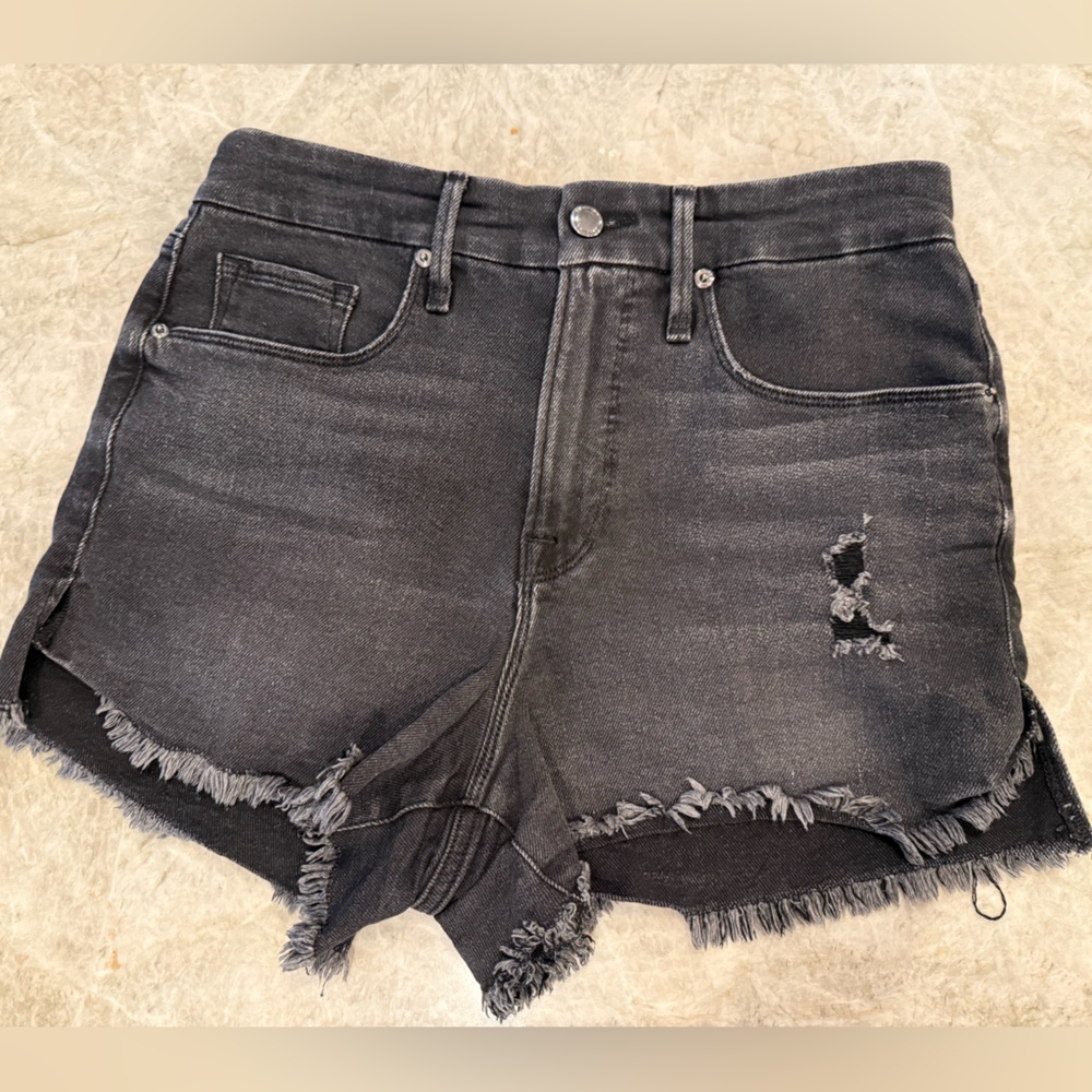 Good American Black Distressed Denim Cut-Off Shorts - Size 8/29